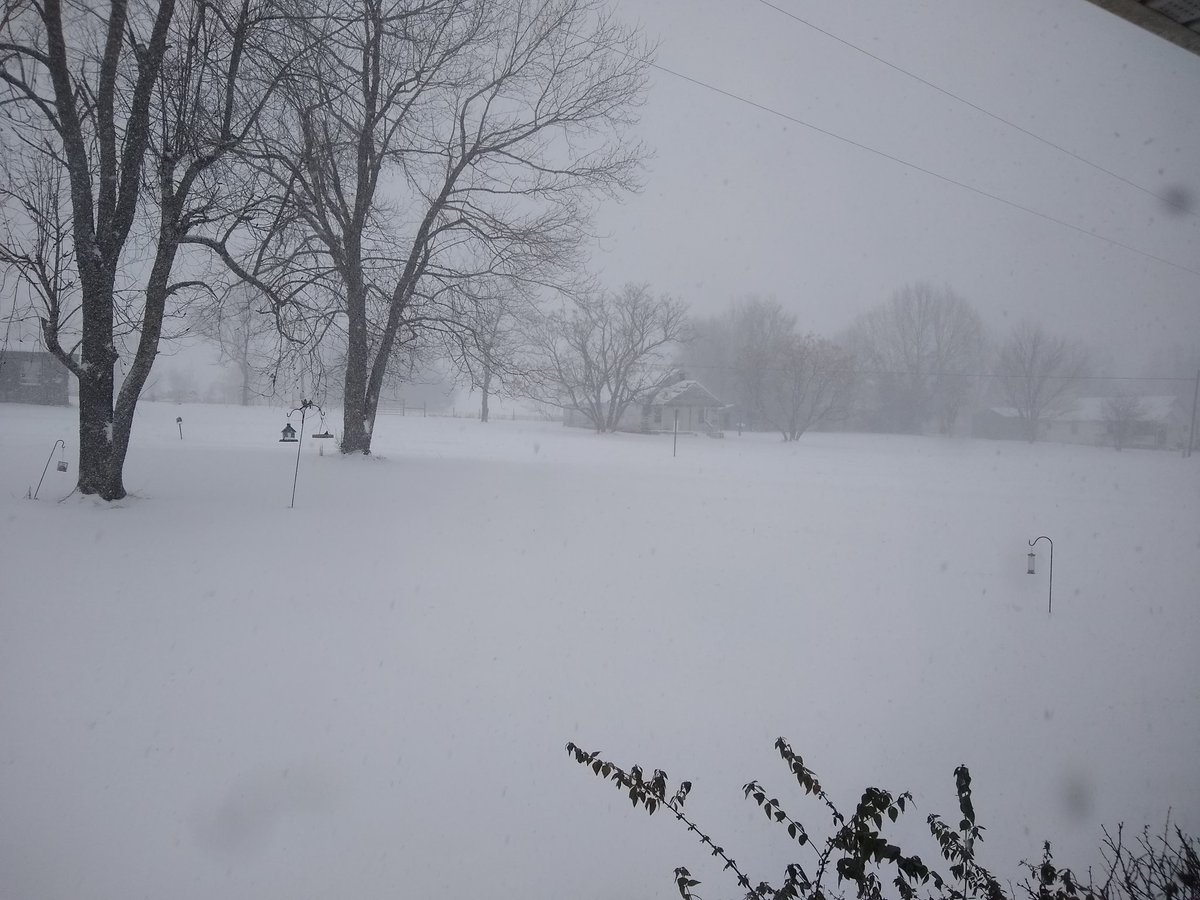jess_kris09's tweet photo. Izard co. @ryanvaughan @ZachHolderWx @BryanAMcCormick https://t.co/0D62rUWRkD