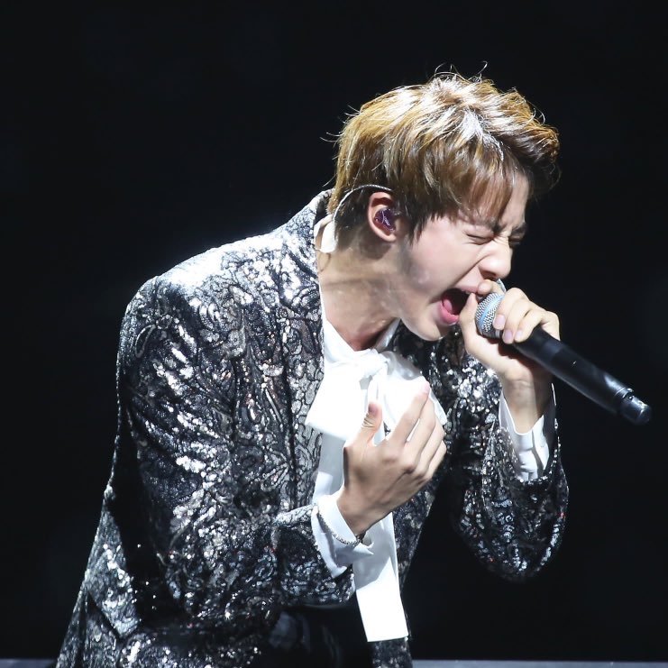 A we get to the climax of the final chorus, you get everything that was amazing about the chorus beforePLUS an AMAZING Jin high note, adlibs and CRAZY CRAZY CRAZY hidden vocals by Adora and Jungkook+