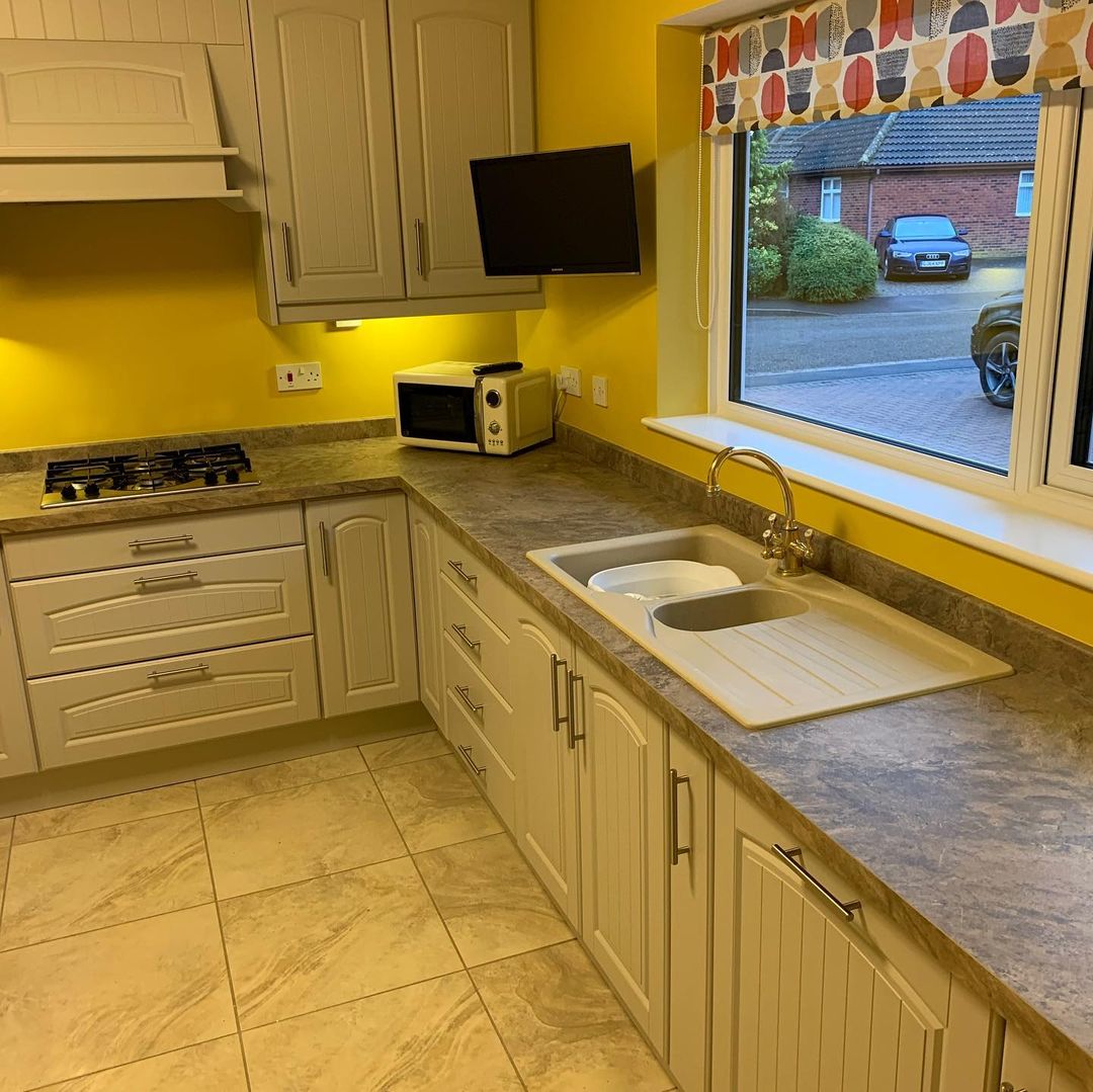 ToupretUK's tweet photo. Have you used our #TX110 filler recently? KJF Decorators (IG: kjfdecorators) has done a cracking job with it! ๐ฏ
๐ Here's why it should be your go-to quick drying filler:
โ๏ธ Ready to paint in 3 hours
โ๏ธ Won't flash or grin
โ๏ธ Exceptional adhesion
Info: https://t.co/FaDjt5nE2V https://t.co/MncQxdCt6O