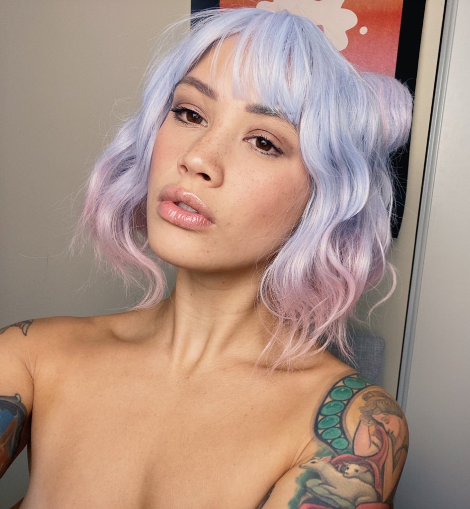 Kyleelille 🍓$3 OF SALE🍋 on X: the face 💖 the body  t.coniAAuezr43  X