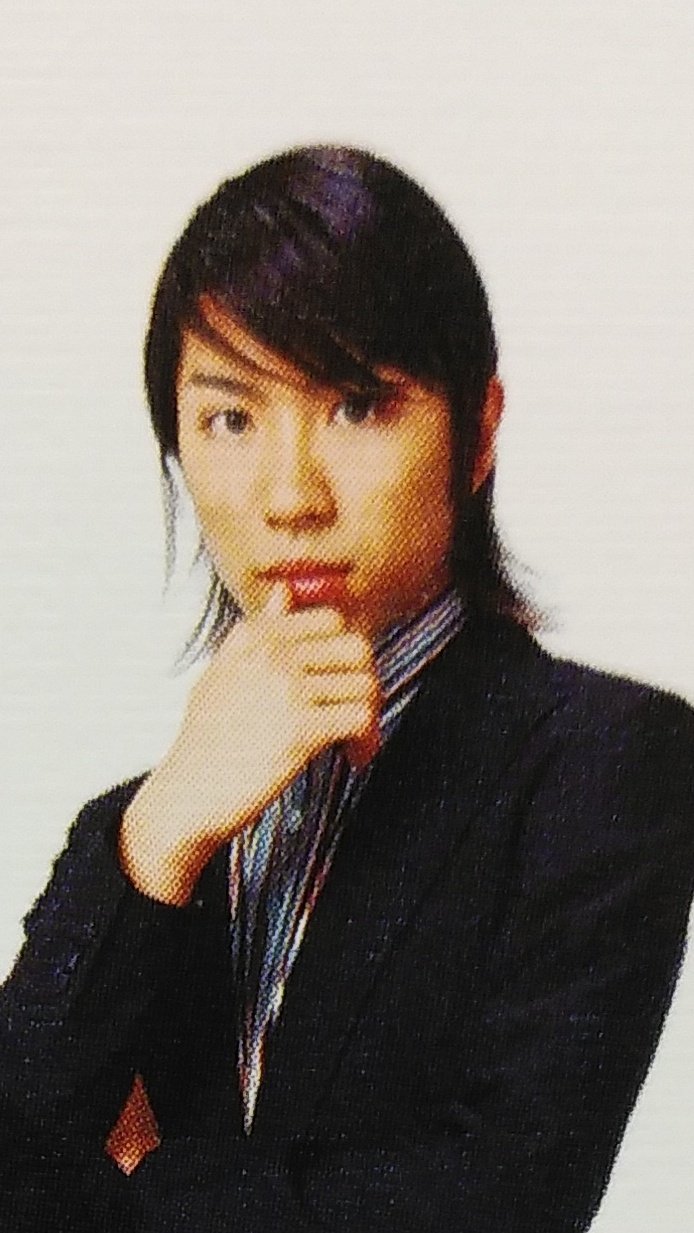 Twitter 上的 おーくともっく 待って 村上さんご本人も 自分か と疑うジャケ写 大阪レイニーブルース めっちゃ好きで買ったの思い出して引っ張り出したらマジだった 関ジャニ さんの2枚目シングル だったんやねぇ 月曜から夜ふかし T