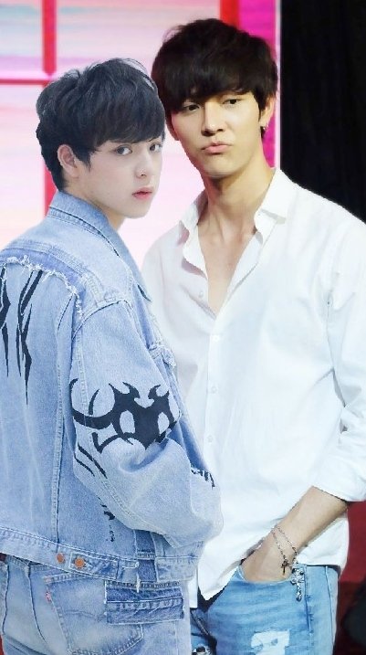 gxxodithipat's tweet photo. Demasiado lindos 😍 @basjtr @gxxod65 #gxxodbbasjtr #godbas https://t.co/5jxMLs8roF
