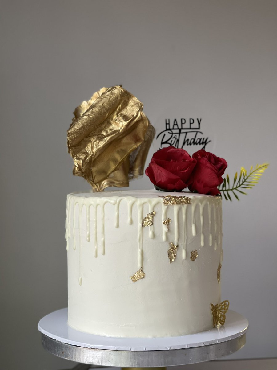 Me dressed up as my cake.A thread