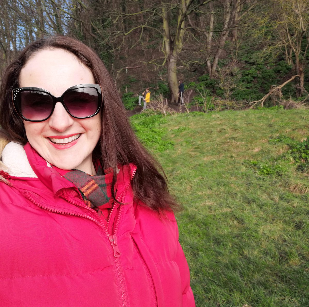 ZebraConsulting's tweet photo. Feels #spring like out here today ☀️grass smells like Spring, birds chirping away 🐦☺️ #halfterm #playingout https://t.co/S0bdKMtE0L