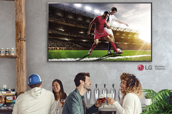 De Commercial Lite 4K serie van @LG_ID_HQ biedt compatibiliteit met AV-controlesystemen en DPM. De serie is beschikbaar in 7 inchmaten van 43" tot en met 75" en heeft een operating tijd van 16/7: bit.ly/2NAciBC