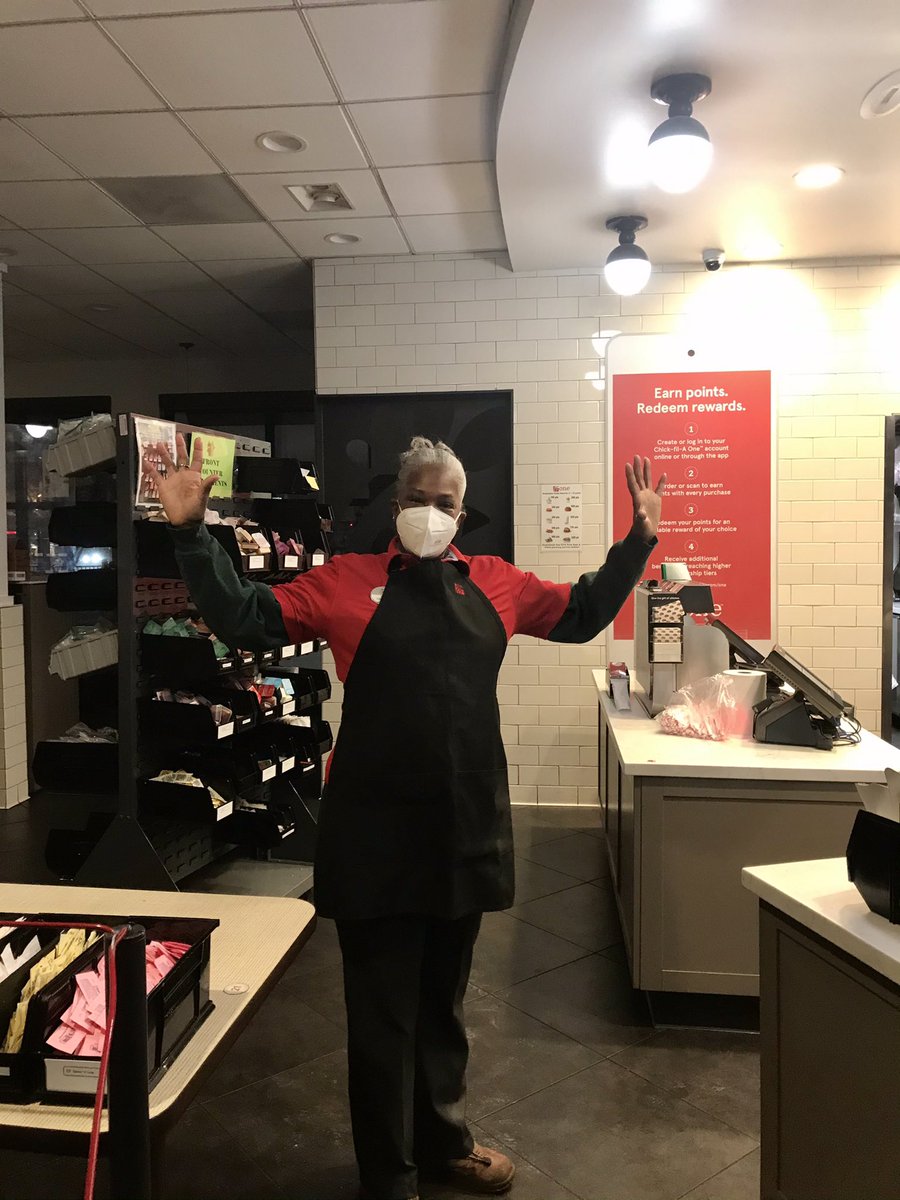 wendynationswx's tweet photo. Sweet Chick-Fil-A always with a smile (and hot coffee for the win!)
#weatherreporting @Ripple1026 score! https://t.co/Wmkldw0xMU