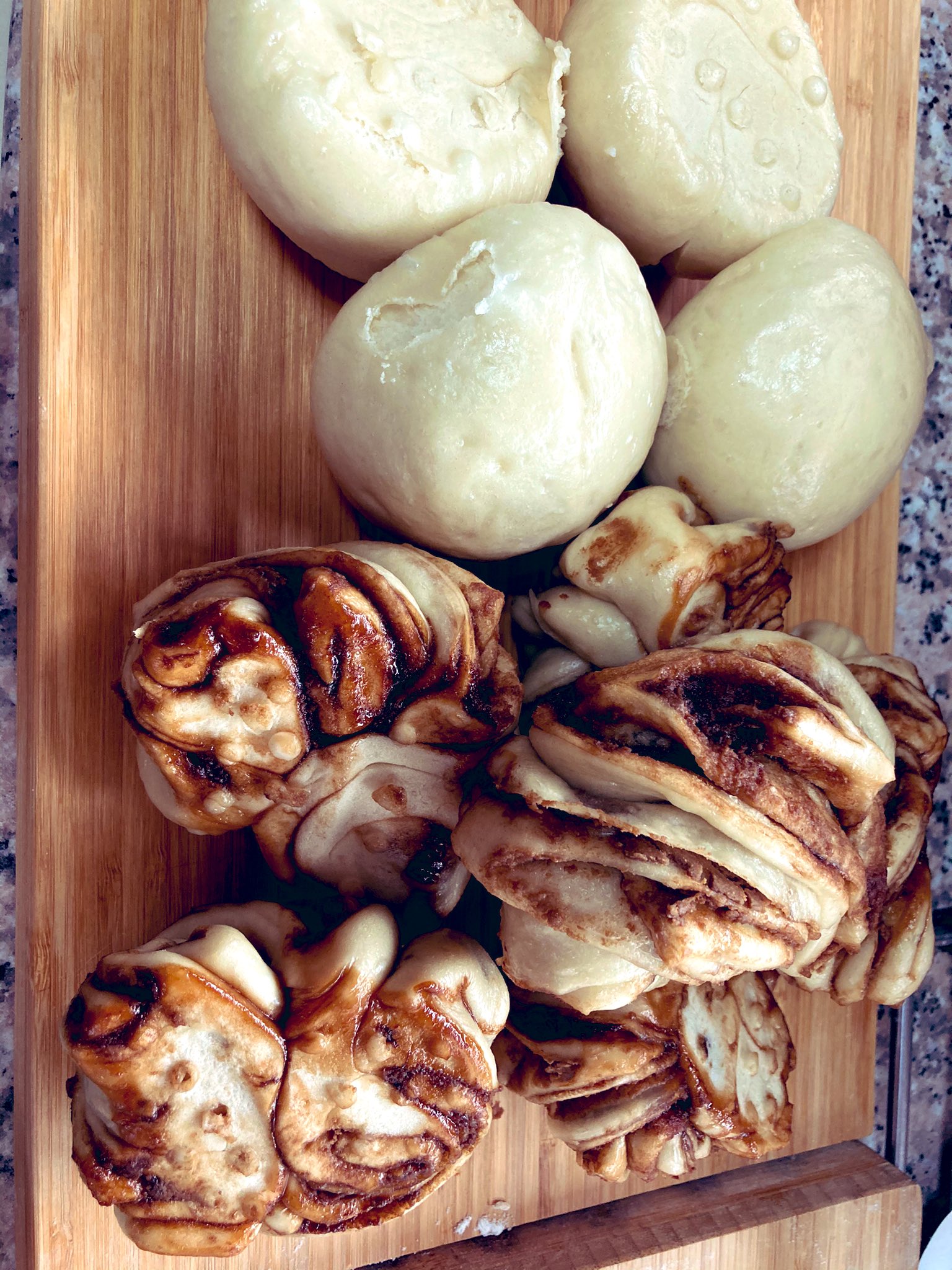 老子骑牛on Twitter 馒头出锅 芝麻酱糖花卷出锅 吃晚饭啦 T Co Yysosp6iqp Twitter