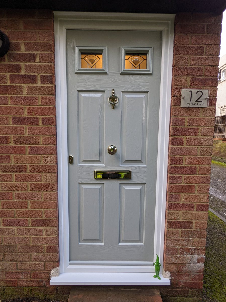 RockSolidoors's tweet photo. https://t.co/WUeGeouPsv
A pretty Painswick Tenby 2 Soildor with Quad Grey glass design fitted with a super secure Ultion lock by Rock Solid Doors in #Wembley @Ultionlock @soildorltd #ultion #ultionlock #ultionlocks #solidordoors #solidor #soildorange #locksport #homeimprovement https://t.co/pSZyrxvmXD