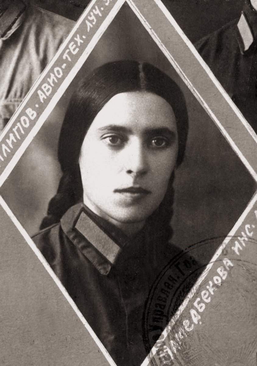 🏹 on Twitter: "Leyla Mammadbeyova / Leyla Ələsgər qızı Məmmədbəyova 🇦🇿 Leyla Mammadbeyova was the first Azerbaijani female aviator and the first female pilot of Transcaucasia, Southern Europe and Middle East… https://t.co/w9iQD4ntI5"