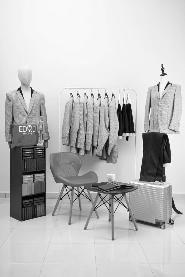 NadzmiZakaria's tweet photo. #ComingSoon
Gerhana Skacinta ✂️ Alfian And Dè Suits
Return of the Rude Boy for a new season 2021 collection! #RudeBoyStyle #BespokeTailoring https://t.co/0dTvkG6P0L