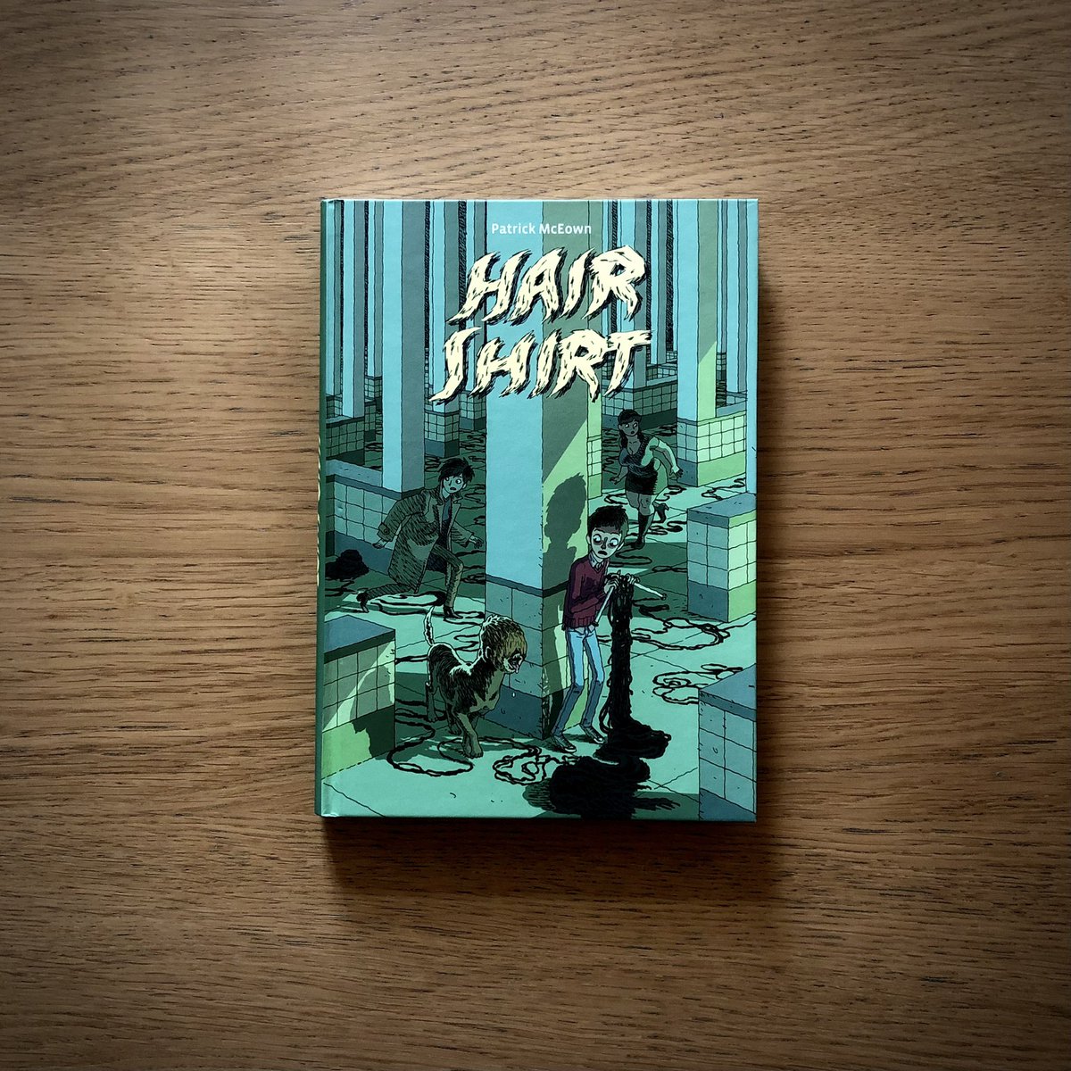 _davidtr_'s tweet photo. 046. HAIR SHIRT. Patrick McEown. Astiberri Ediciones. 2010. @Astiberri #PatrickMcEown #astiberri #AstiberriEdiciones #comics #comicbook #fanzines #ilustracion #illustration #15Febrero #Year2021 #davidtr https://t.co/UqZeJEkFMN