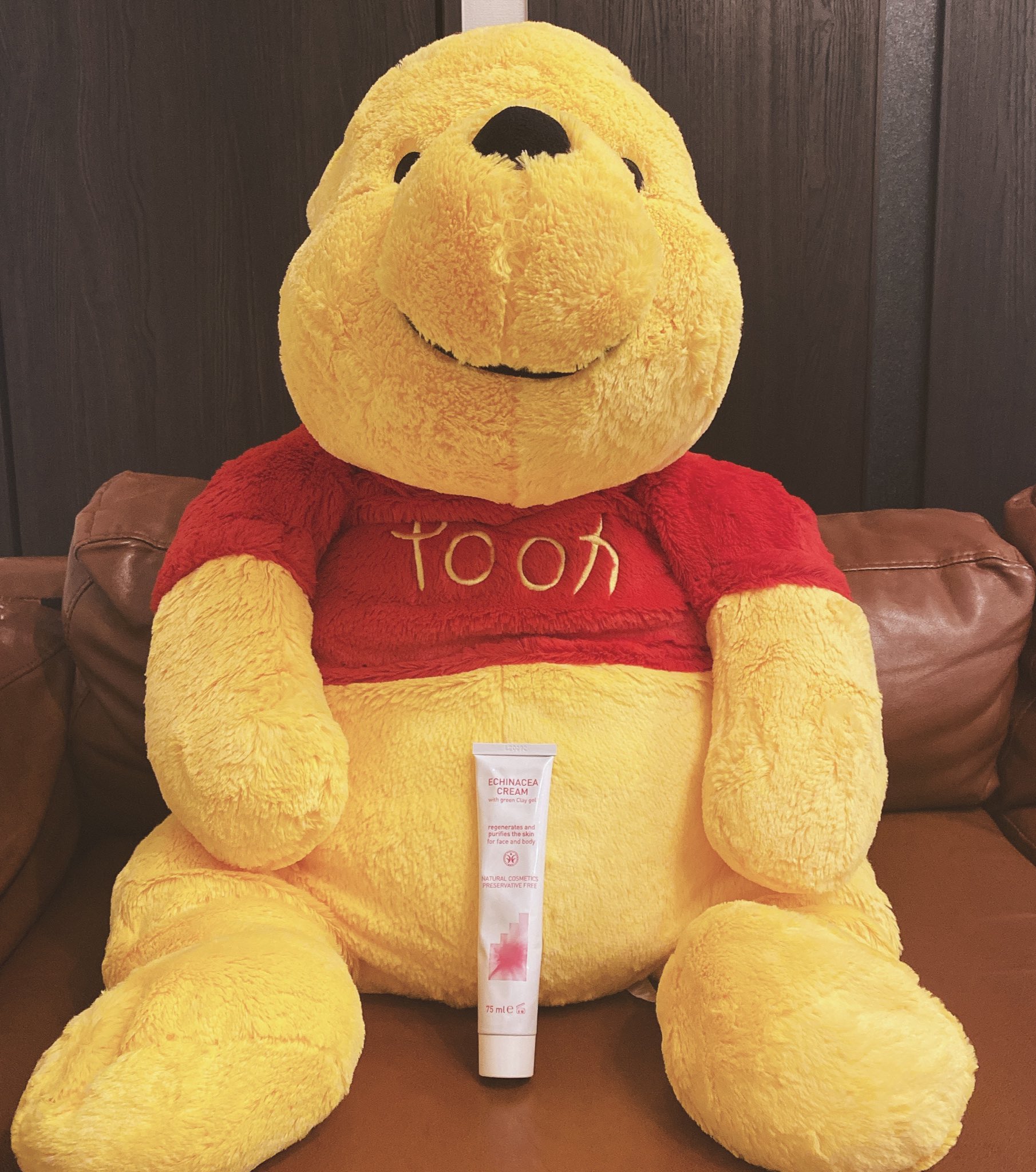 77 花粉症の皆さん 聞こえますか 今あなたの心に話しかけています 花粉で肌が荒れる時はエキナセアクリームを使うのです スーッと荒れが引いていきます 小さいサイズは500円なのでまずは試してみるのです コスメキッチンで買えます