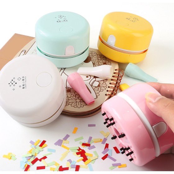 Desk vacuum!!Benda ni i rasa sangat berguna, lagi-lagi habuk kecil dekat meja.Senang je sedut, it comes with this nozzle to clean your keyboard  https://shp.ee/etzqf6q&nbsp;