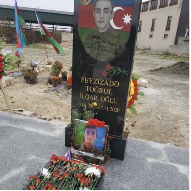 ShirinJafarli's tweet photo. “Narahat olmayın e gələcəm, necə göndərmisinizsə, elə də gələcəm..”
Şəhid Toğrul Feyzizadə 🇦🇿
06.11.2020 Xocavənd istiqamətində düşmən mərmisinin yanında partlaması nəticəsində yaralanmış və qanaxmadan qəhrəmancasına Şəhid olmuşdur. 18 yaşı var idi. Ruhun şad olsun,qəhrəman. https://t.co/7xsQ49SfJ5