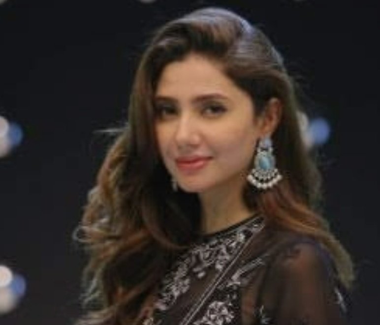 2.  #FerozeKhan and  #MahiraKhan I WANT these both in an historical drama togetherplease! 