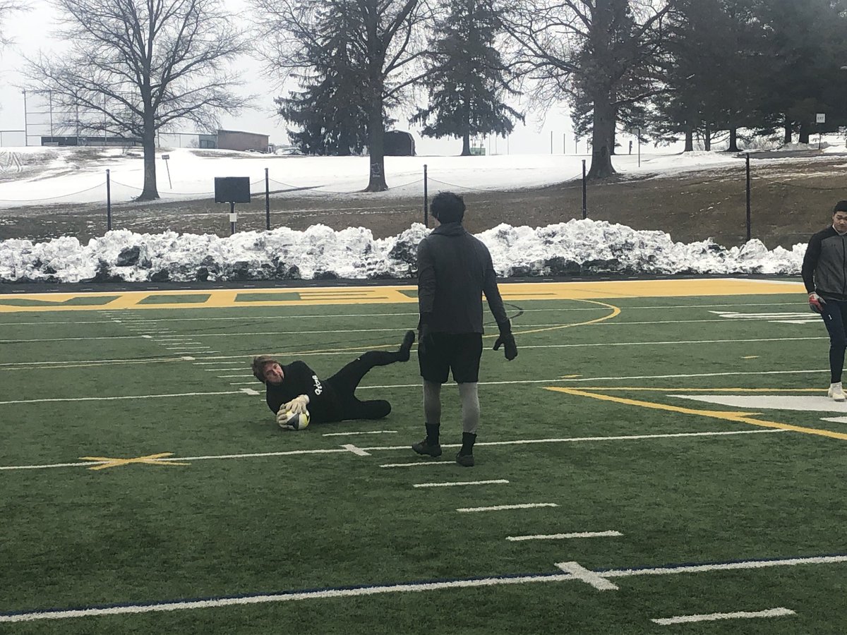 McDaniel_MSOC's tweet photo. Nothing like an early Monday morning session! https://t.co/7amVKX8W4o