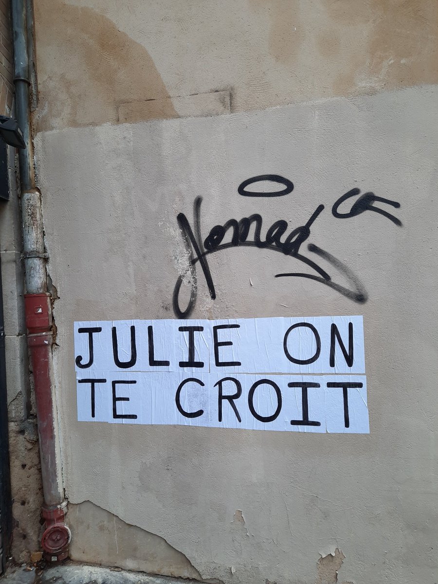 NiUnaMenos21's tweet photo. JULIE ON TE CROIT 

Quartier St Michel, #Paris.
#Colleuxes.
@corinne_leriche 💖 https://t.co/dmLUcapQiN