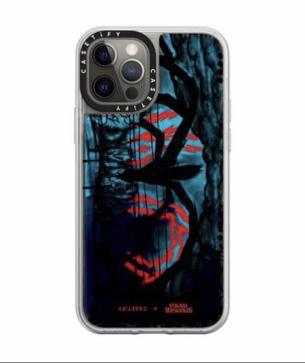 etnafst's tweet photo. Gaes, gue jual case Casetify x Stranger Things nih buat iphone 12 pro max.
Gambarnya yang Shadow Monster. Terus ini ada pasirnya gitu dan glow in the dark.
Masih baru, dijual karena gak mau gambar ini ternyata wkk

Sejuta bungkus langsung buos 🙂 https://t.co/Ts6CwJOnaZ