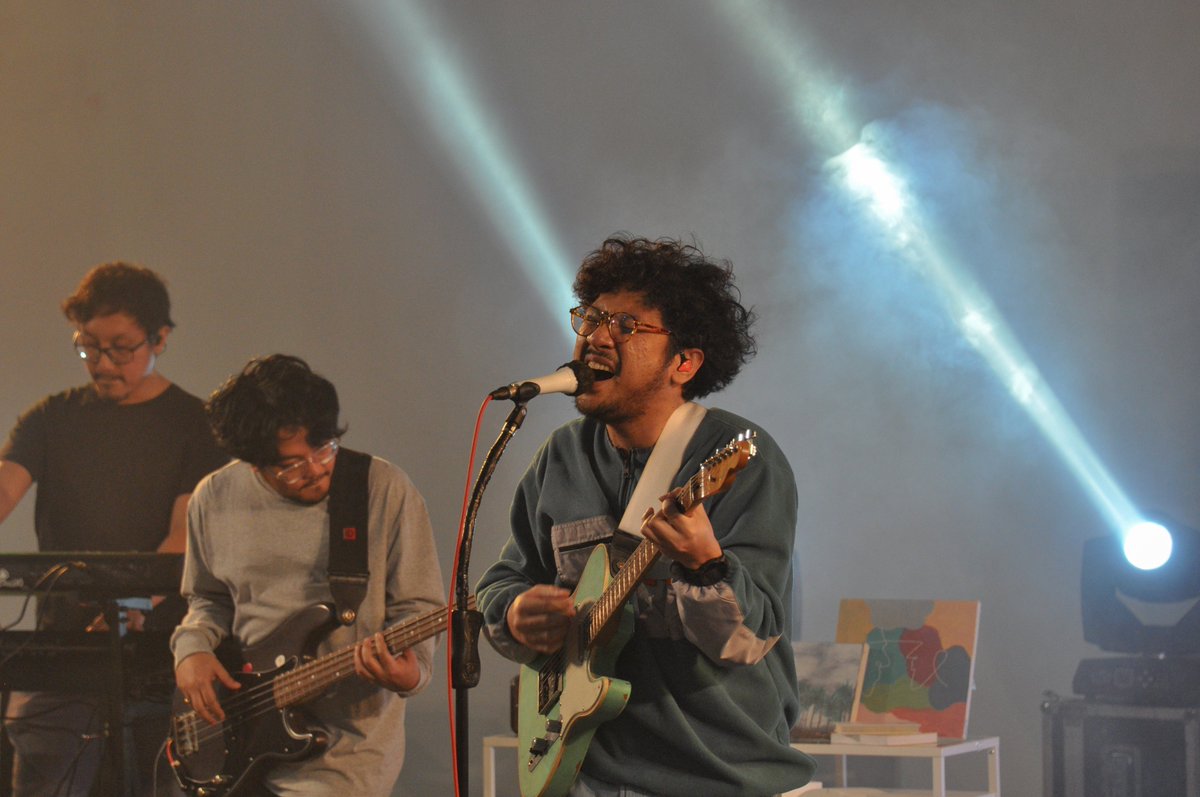 JGTCfestival's tweet photo. Here's an outstanding performance from Kunto Aji at The 43rd Jazz Goes to Campus!
Were you mesmerized by his soothing voice?
The 43rd Jazz Goes to Campus
#Jazzpression https://t.co/MYoHmPDhjI