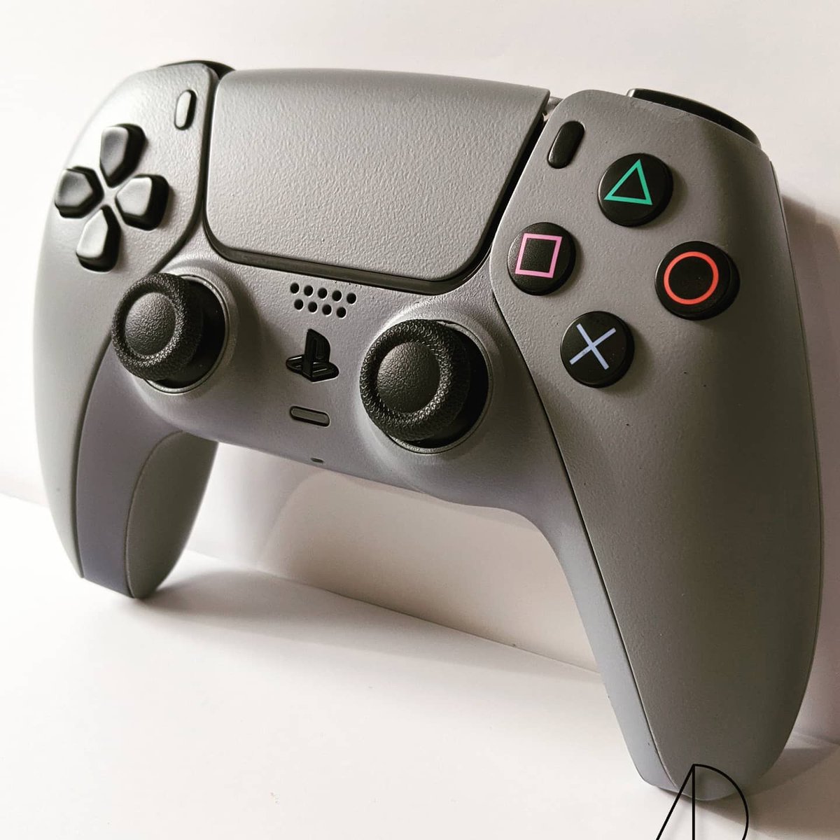 APCustoms_'s tweet photo. @Zuby_Tech I do something similar..!

Might even do this to my own one 🤓🎮😎 https://t.co/5JF3S7veR6