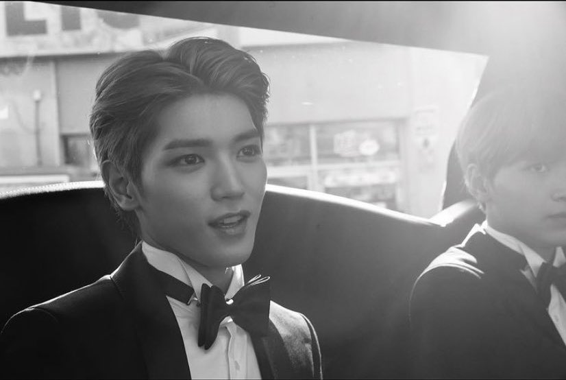 qxznn's tweet photo. ขอร้อง mood and tone ดีมาก เหมือนรวมรูปเพื่อนเจ้าบ่าวในวันแต่งงานอ่ะ ㅠㅠㅠ https://t.co/XBxWfNjzB4