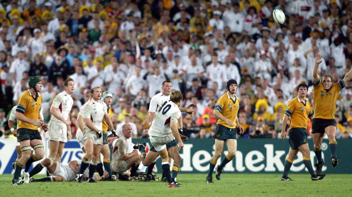 WorldSportsPix's tweet image. 2003 and as well as amazing moments in #sport #digitalphotography really gained ground. Thanks to our partners @Colorsport1 here's @JonnyWilkinson with the winning drop goal against Australia. #EngAus, #RugbyWorldCupFinal, #TelstraStadium #Sydney