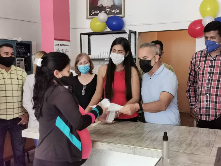 #13Feb acompañamos la visita del Protector <a href="/FreddyBernal/">Freddy Bernal</a> al Mpio. #Uribante para la inauguración de la Farmacia Comunitaria y conocer un poco más de este hermoso territorio del #Tachira donde se encuentra el Río Uribante 
#AmemosAlTachira
<a href="/Juntosxtachira1/">Juntos por Táchira</a>