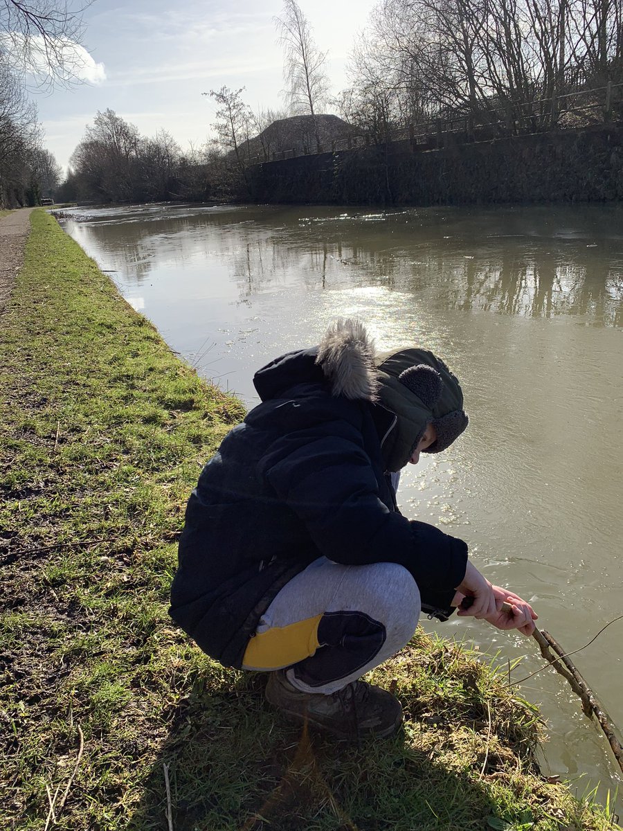 pikemansu's tweet photo. Just me and the boy today, lovely walk down to my old childhood hangout. A lot of time to think, maybe too much. Ended up reducing myself to tears thinking about what should have been my biggest achievement feeling it is my biggest failure @AMileInMyShoes2 #letswalkandtalk https://t.co/hr8CWekVg2