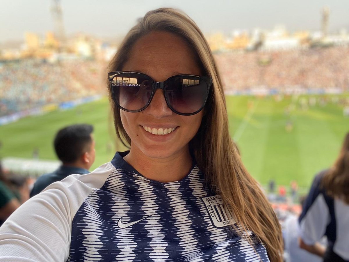 Como no te voy a querer? 

Hoy es el dia del equipo de mis amore! 120 años de glorias. Alianza Lima es el Peru 💙