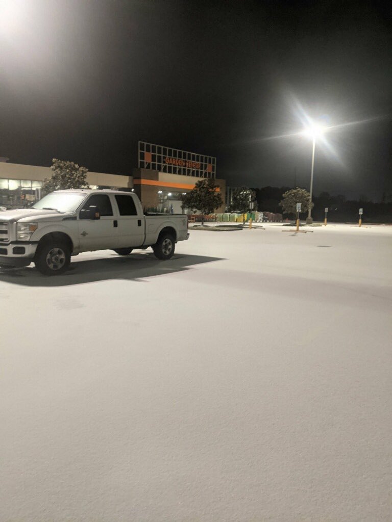 What Weather? Dedicated Associates an awesome group of people to work with! Thanks team! Proud to be here with you! League City Open for Business! <a href="/KadeKasner/">Kade</a> <a href="/idrissi_mary/">mary el idrissi</a> @Jerry_Smith_Jr <a href="/Kevin_c_lam1111/">Kevin Lam</a>