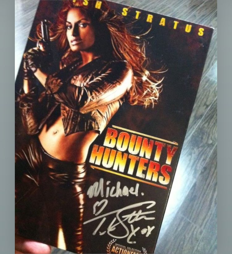 This popped up in my IG/FB memories today. One of coolest things to happen to me on Twitter. I tweeted Trish Stratus about ordering her movie and not long after, she replied with this photo of my signed copy of “Bounty Hunters” as she was getting ready to ship it out. https://t.co/aWtYANCQu6
