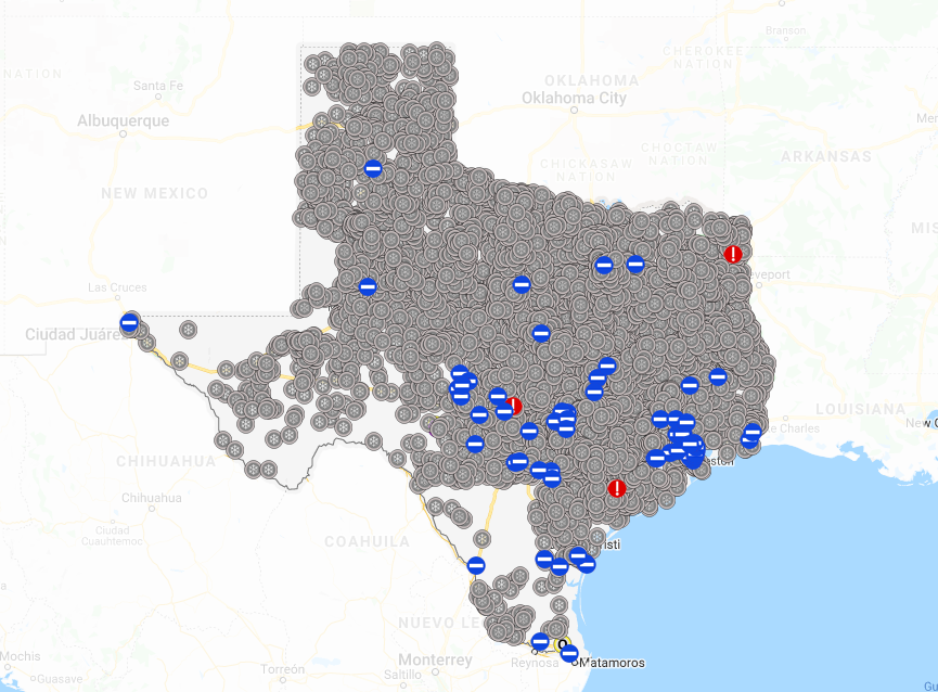VMundae's tweet photo. This is the current view of Texas. The grey parts are iced roads. The blue parts are closed roads. Yeh, Texas is closed. #snowpocalypse2021 #NotEssentialToday #WhereIsTheRoad #SubTropicalClimate #Snowmageddon2021 #SnowDay #NeedMyQueso https://t.co/E4Klm3A6BQ