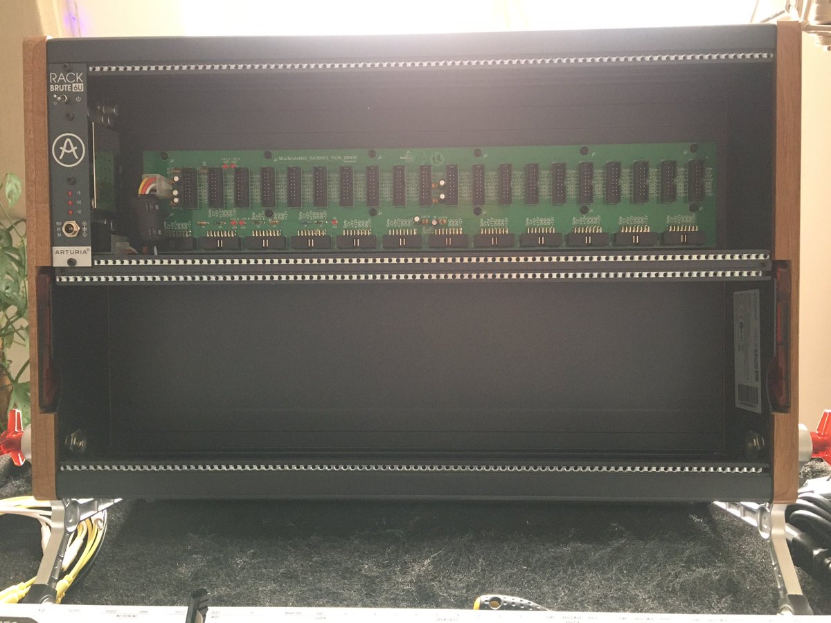 richardaingram's tweet photo. So this is how it starts. #modular #eurorack #arturia #rackbrute https://t.co/4Q15YtTRXb