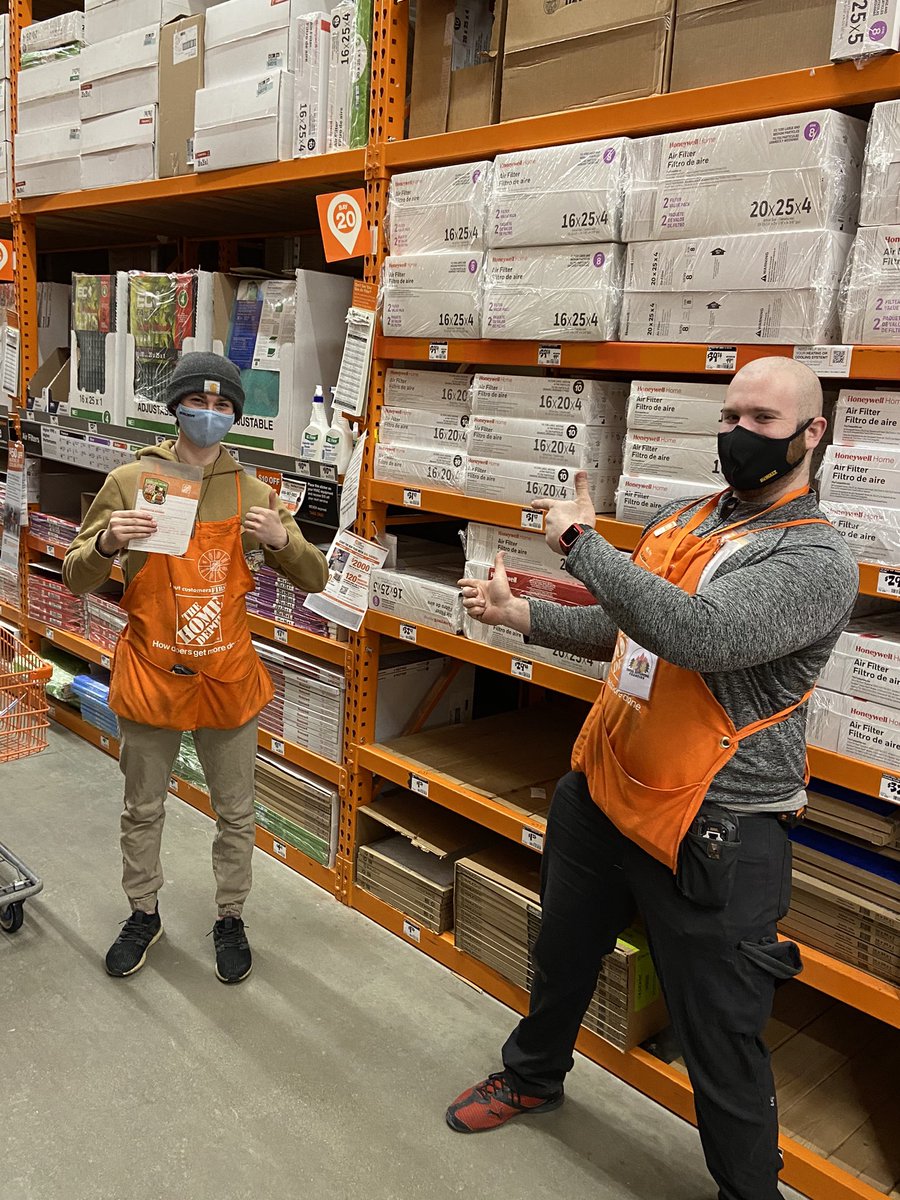 Some WELL deserved recognition for Jake and Mike in plumbing (mike opted out of the picture😂) these two have kept D26 in stock and grand opening ready. I couldn’t do what I do without these two thank you guys! #puttinginthework #GET #Livingthevalues #D26grind