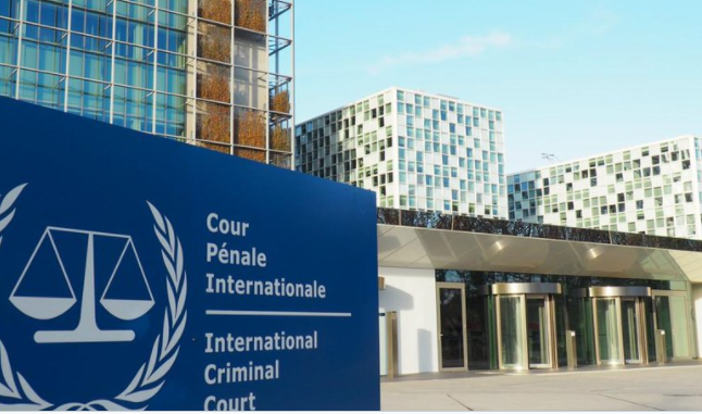 Important to see that  #antibalaka trial comes on the heels of the Central African Republic’s transfer of first  #Seleka-rebel suspect to the ICC, Mahamat Said Abdel  #Kani, on Jan 24; the  @IntlCrimCourt is now addressing crimes by both leading sides:  https://www.hrw.org/news/2021/01/25/central-african-republic-first-seleka-suspect-icc-custody