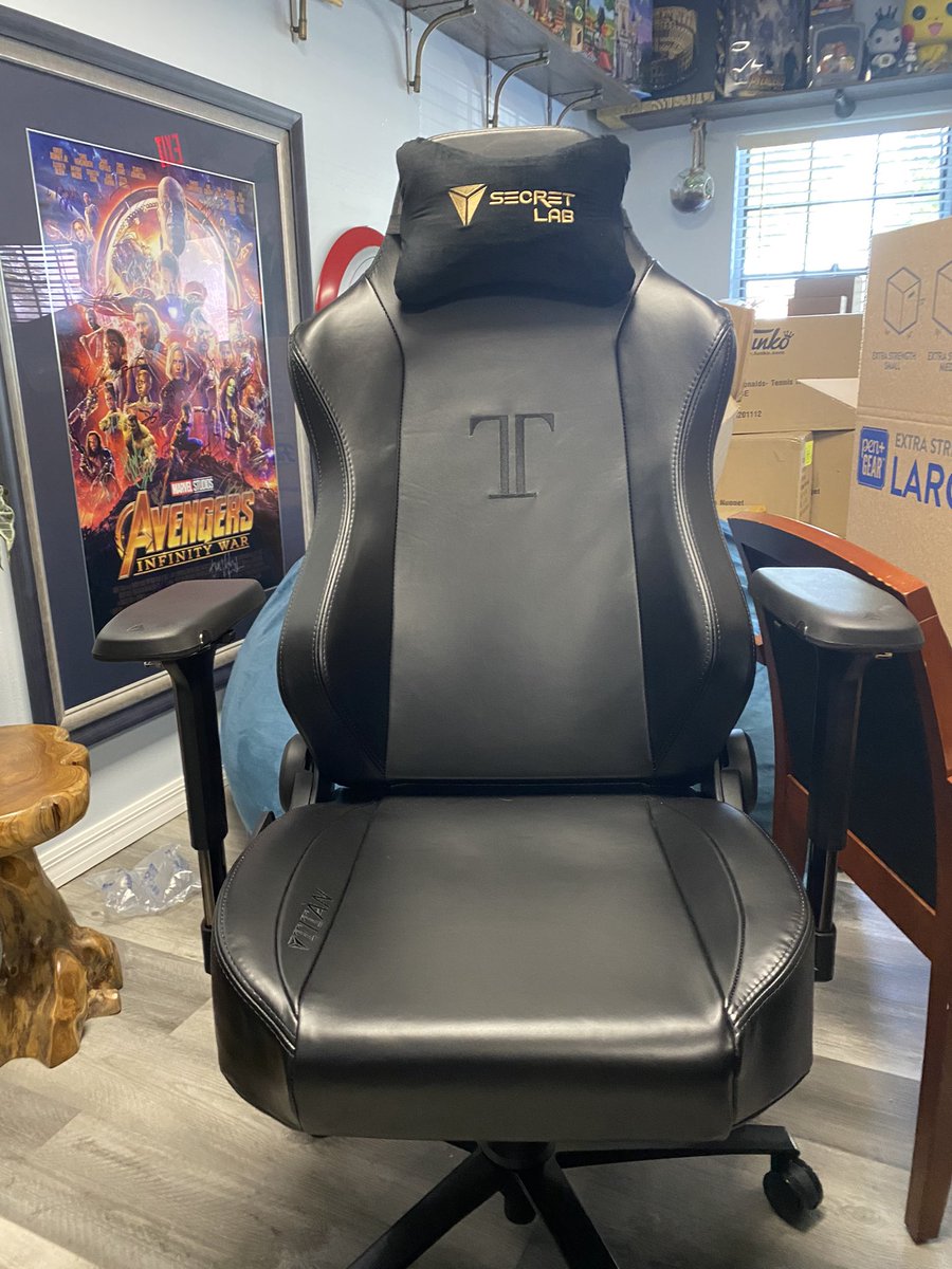 TheGradedMint's tweet photo. @secretlabchairs https://t.co/ZpkqodrVYb