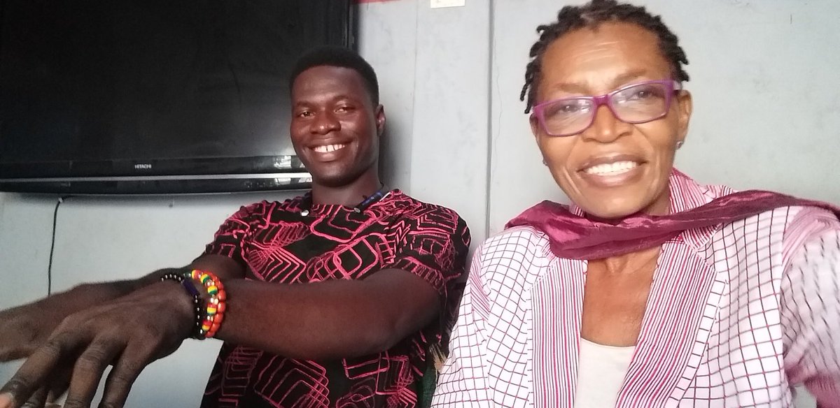 LevisPi's tweet image. Me and mummy chineye ndefor.