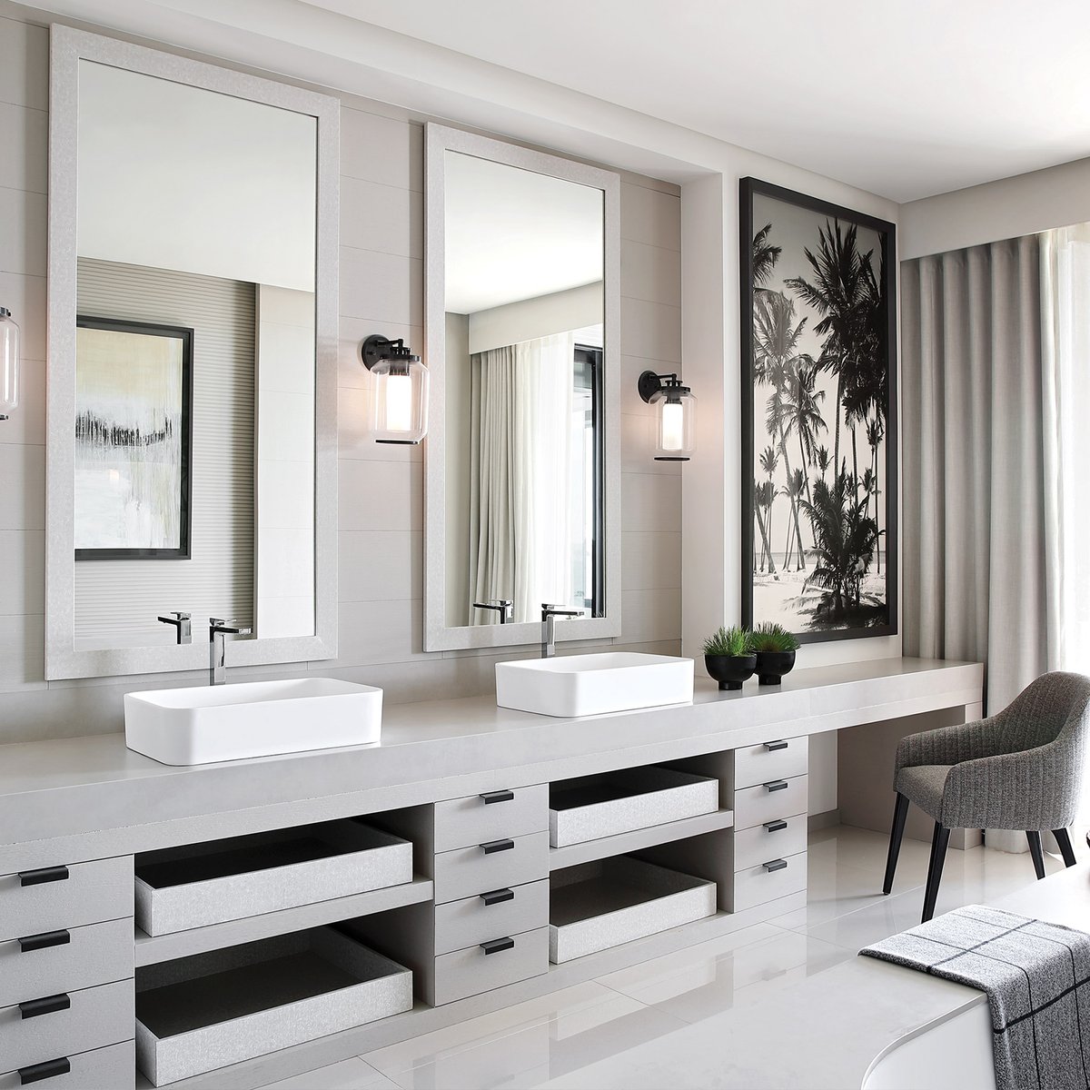 JJI_Projects's tweet image. A dreamy muted colour scheme offsets the azure blue ocean view

Featured Project: Bantry Bay 2019

Interior Architecture &amp;amp; Furnishing done by John Jacob Interiors

Photography: Elsa Young

#interiordesign #johnjacobinteriors #luxurylifestyle #design #interiors #capetown