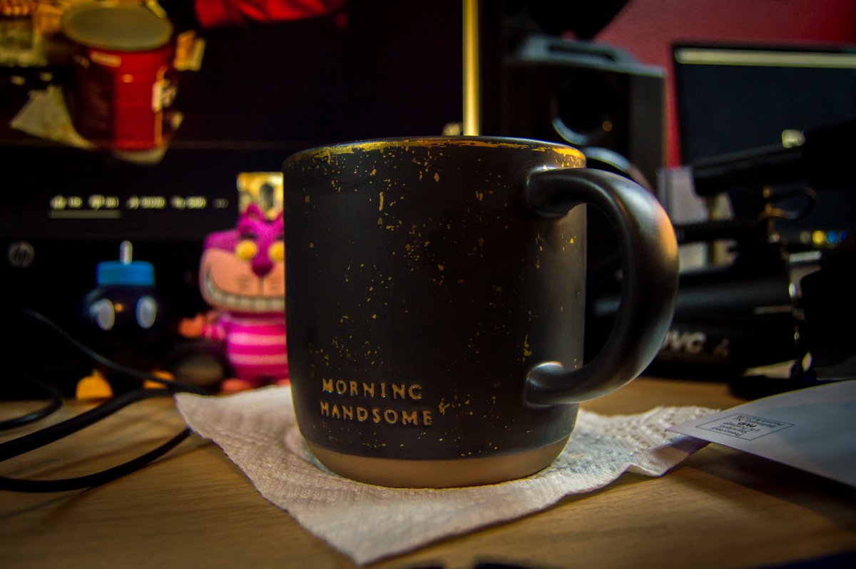 jekylplays's tweet photo. How's your morning going? https://t.co/DDO05IBZYg