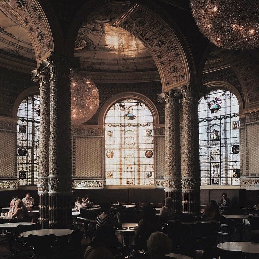 Interior Design Dark Academia House - Its Loading-error