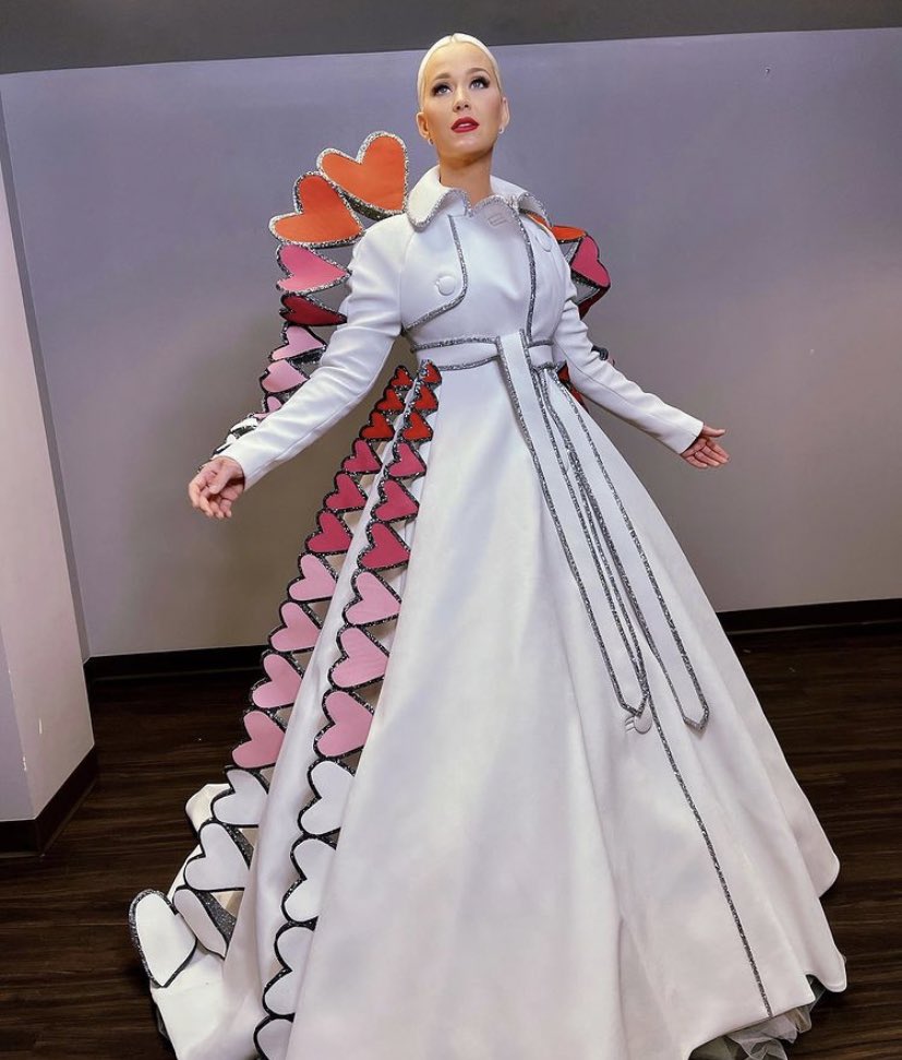 The fact she pushed the release date to 2022 could mean she wants to make the album as good as possible or because she wants to release it after the pandemic so she can promote it. If this insider is right, Katy might have big plans for KP6.