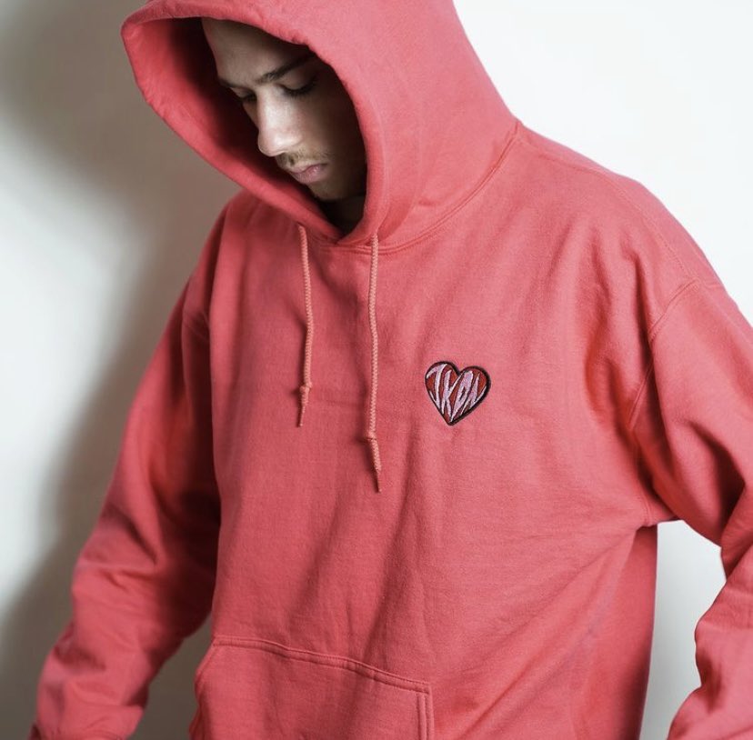 manheadmerch's tweet photo. IT’S COLD, Y’ALL. ❄️

What’s your fave cozy item we’ve done? 

New or old! Drop pics ⬇️ https://t.co/0XQxZIV6uF