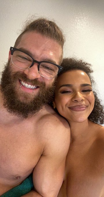 MY FIRST BRAZZERS SHOOT 🥺   @XCorvus777  LAID IT DOWN ! FUCK WHY IS EVERYONE IN PORN SO HOOOOOTTTTT 🤯<a class="tags" href="/tag/xcorvus777">@xcorvus777</a><a href="/tag/mvsales"class="tags"><span>#mvsales</span></a>