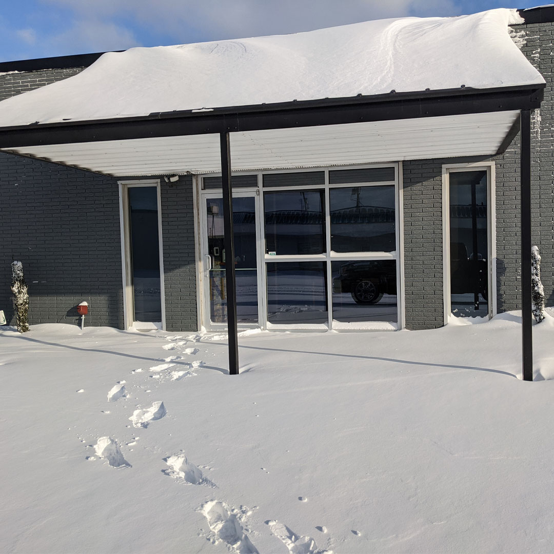 AmpThink's tweet photo. Snow Day at Ampthink.  Stay safe out there! https://t.co/UwXlM7mx3H