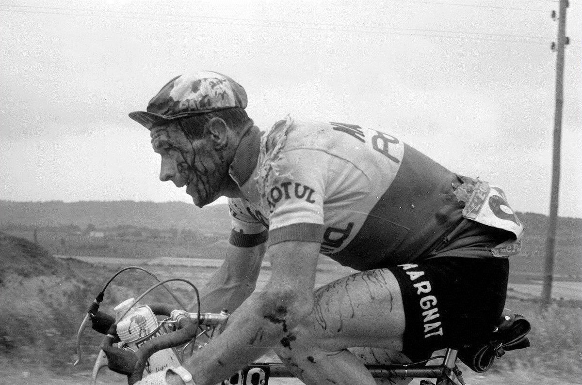 Le vélo, instrument de souffrance.