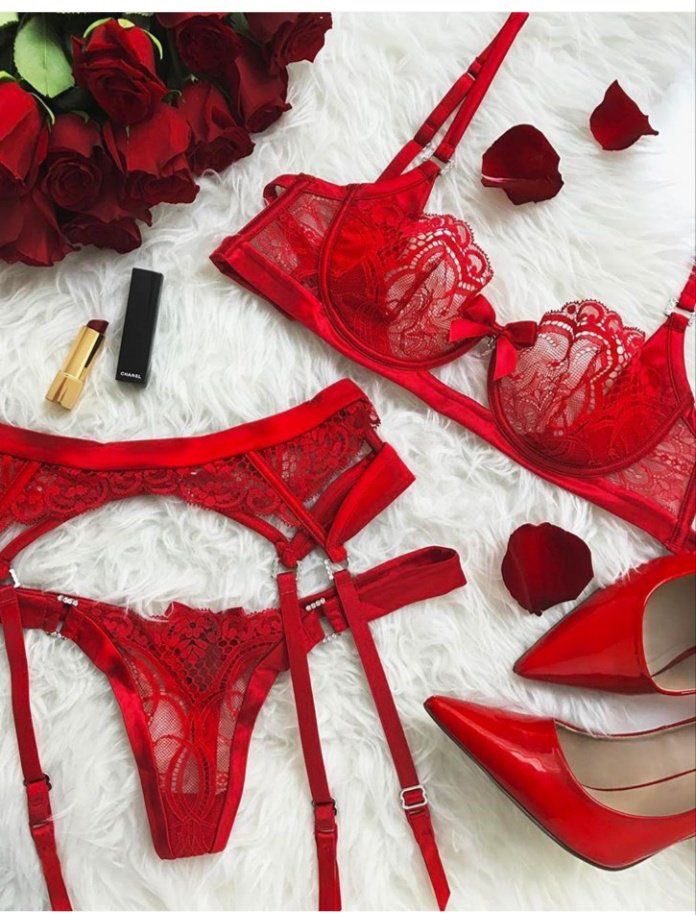 WantonLegacy's tweet photo. [@LureOfDawn had been my special request for a while. The only one letting me have my ways and I wasn’t going to let that drop. She’d become a drug and I needed my fix. If a little ‘attention’ would lure her in that’s what I would do. “Happy Valentines, come see me soon, Drew”] https://t.co/iapd2yUjcT
