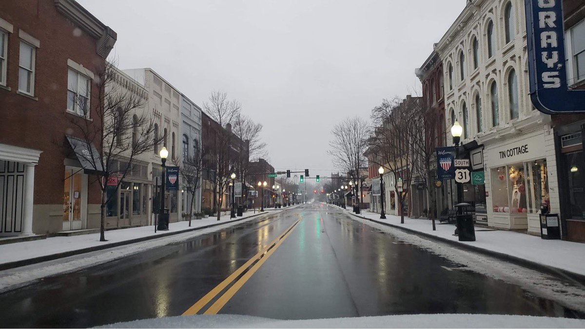 LBannonWX's tweet image. Main Street in Franklin. 📸 Daniel McDow  @WSMV #4WARN #tnwx