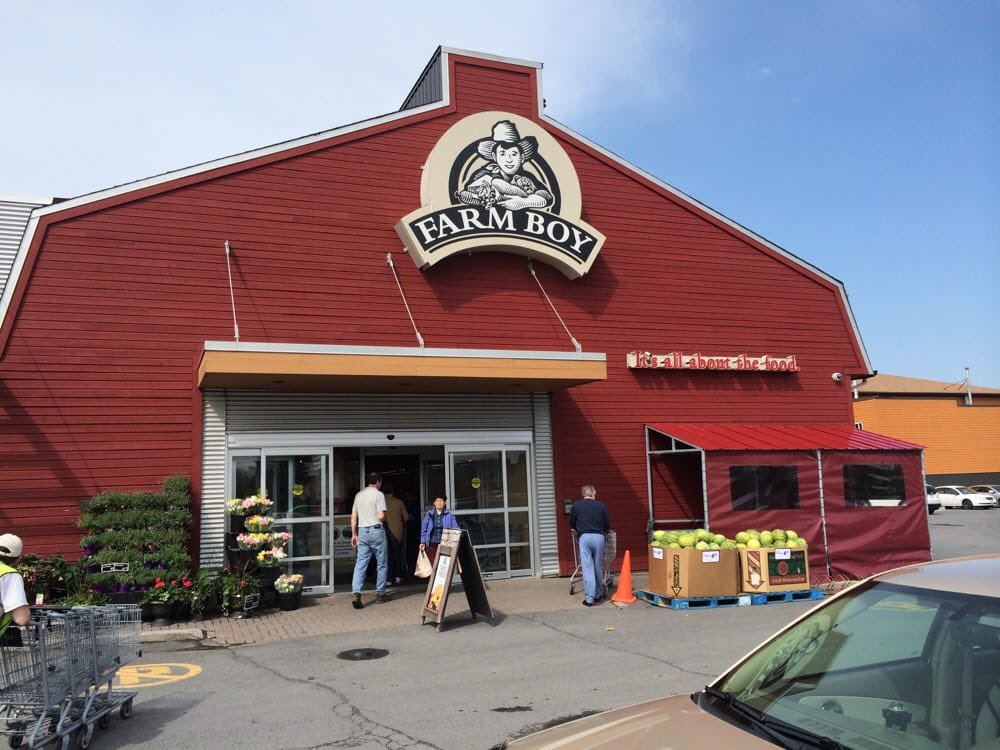 1/ In 1981, Jean-Louis and Colette Bellemare opened the doors to the first Farm Boy, a 300 sq ft fresh produce store in Cornwall, ON.Unlike the big box stores, Farm Boy’s mission was to find and sell the freshest produce from the surrounding community.