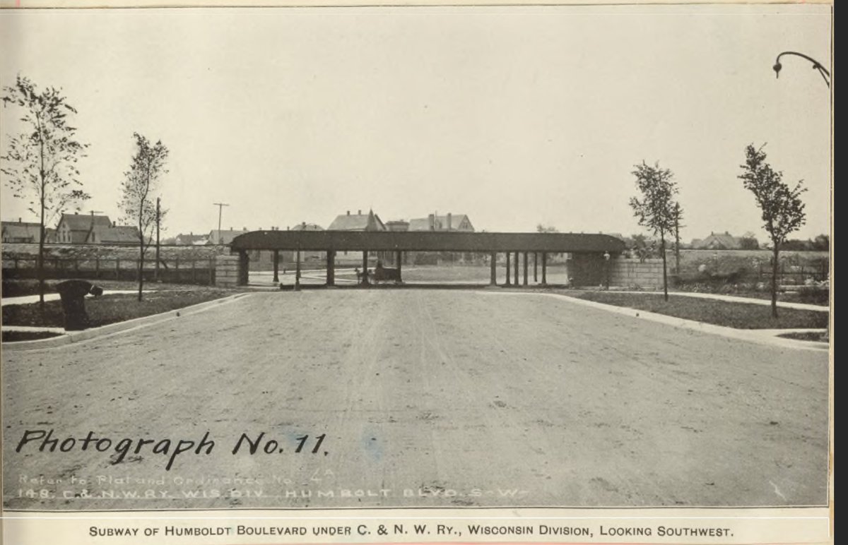I am having trouble figuring out which of the 3 separate Chicago & Northwestern trestles that cross over Sacramento (then Humboldt Blvd). I think it is the furthest south, but the houses on an angle is throwing me unless the photo was reversed & those are along Grand.15/