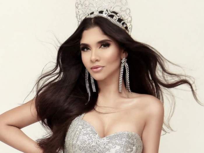 lacuarta's tweet photo. Miss Oaxaca 2018 es detenida por presunto secuestro y contrabando de droga https://t.co/DUgQ7fT2vN https://t.co/eNK5vEUtFw
